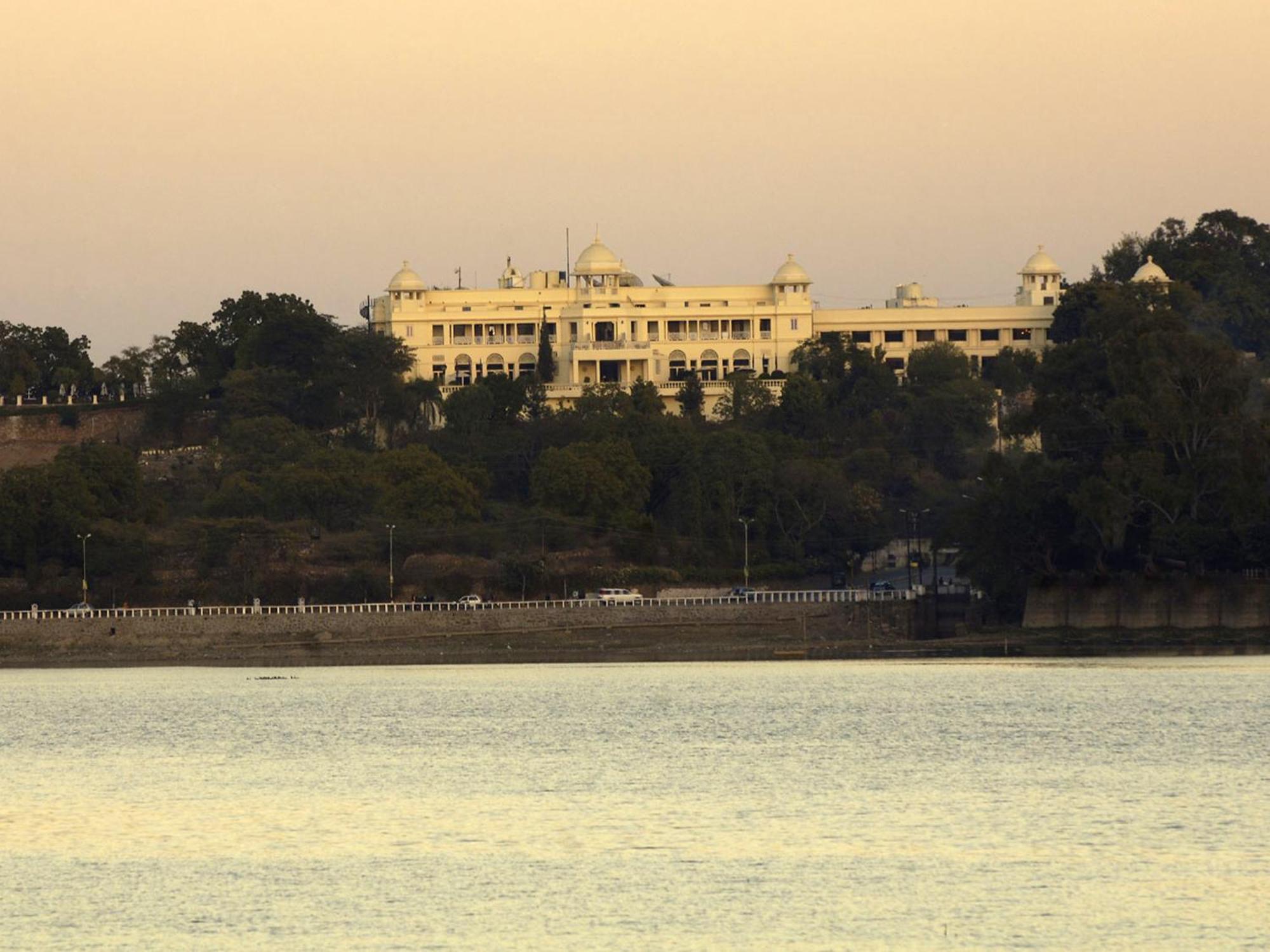 The Lalit Laxmi Vilas Palace Udaipur Eksteriør billede