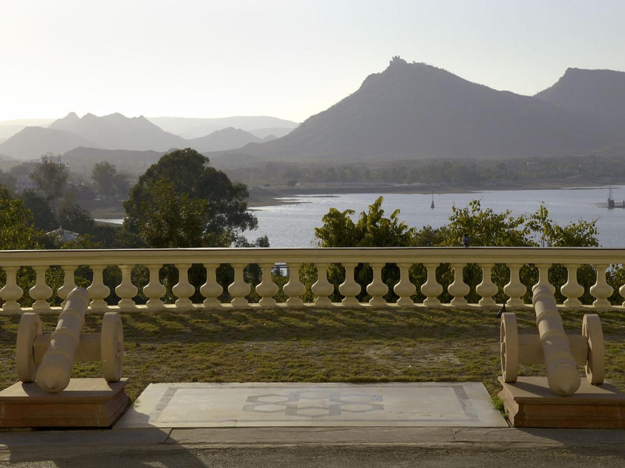 The Lalit Laxmi Vilas Palace Udaipur Eksteriør billede